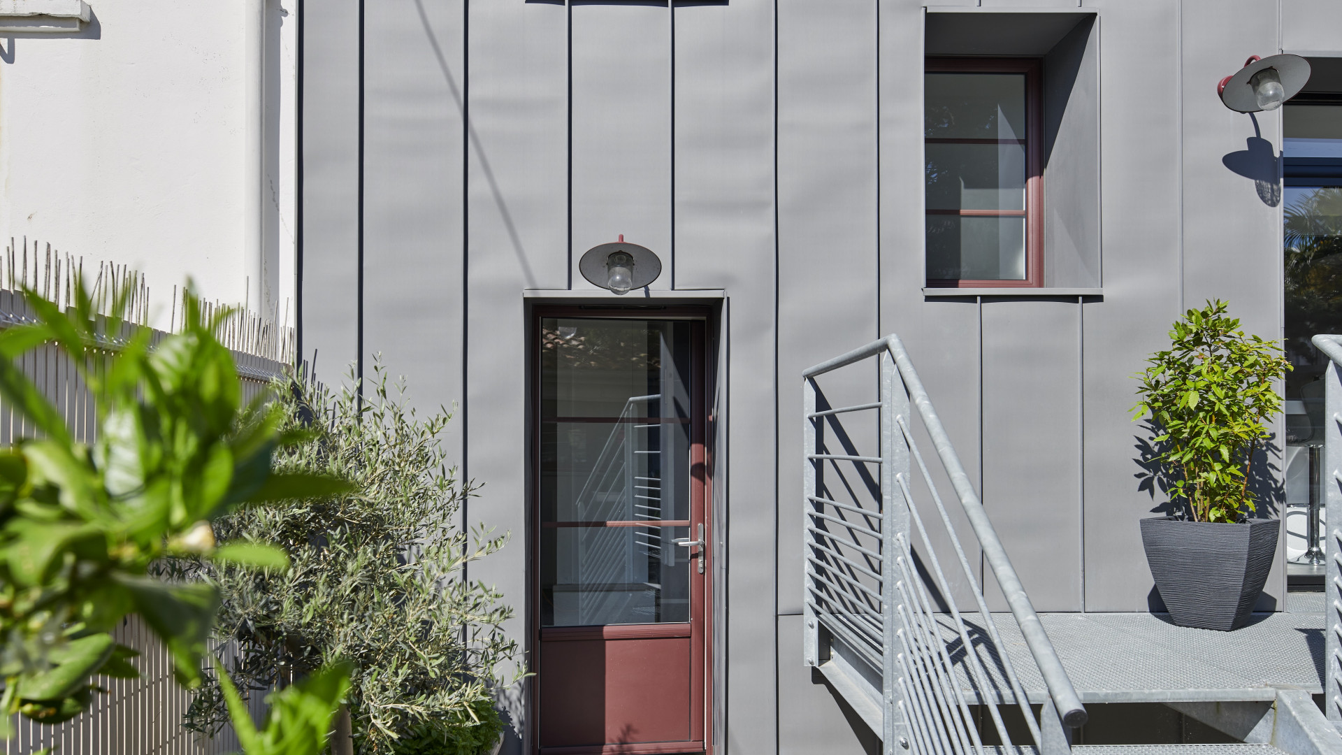 Extension zinc avec fenêtres mixtes alu / pvc | Menuiseries Bouvet