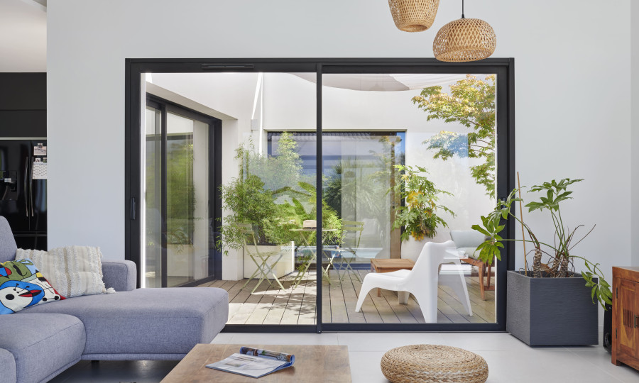 Fenêtre alu gris anthracite : couleur tendance et design contemporain | Menuiseries Bouvet