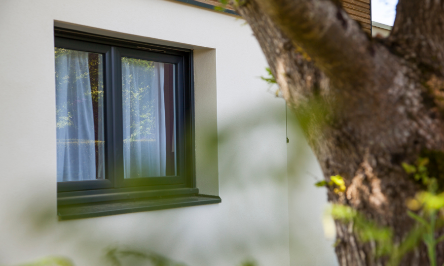 Finesse, couleurs et durabilité : comment le pvc a réinventé la menuiserie moderne ? | Menuiseries Bouvet